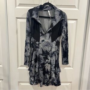Kensie Drapey French Terry Mini Dress Grey Black Abstract Tie Dye XS Long Sleeve